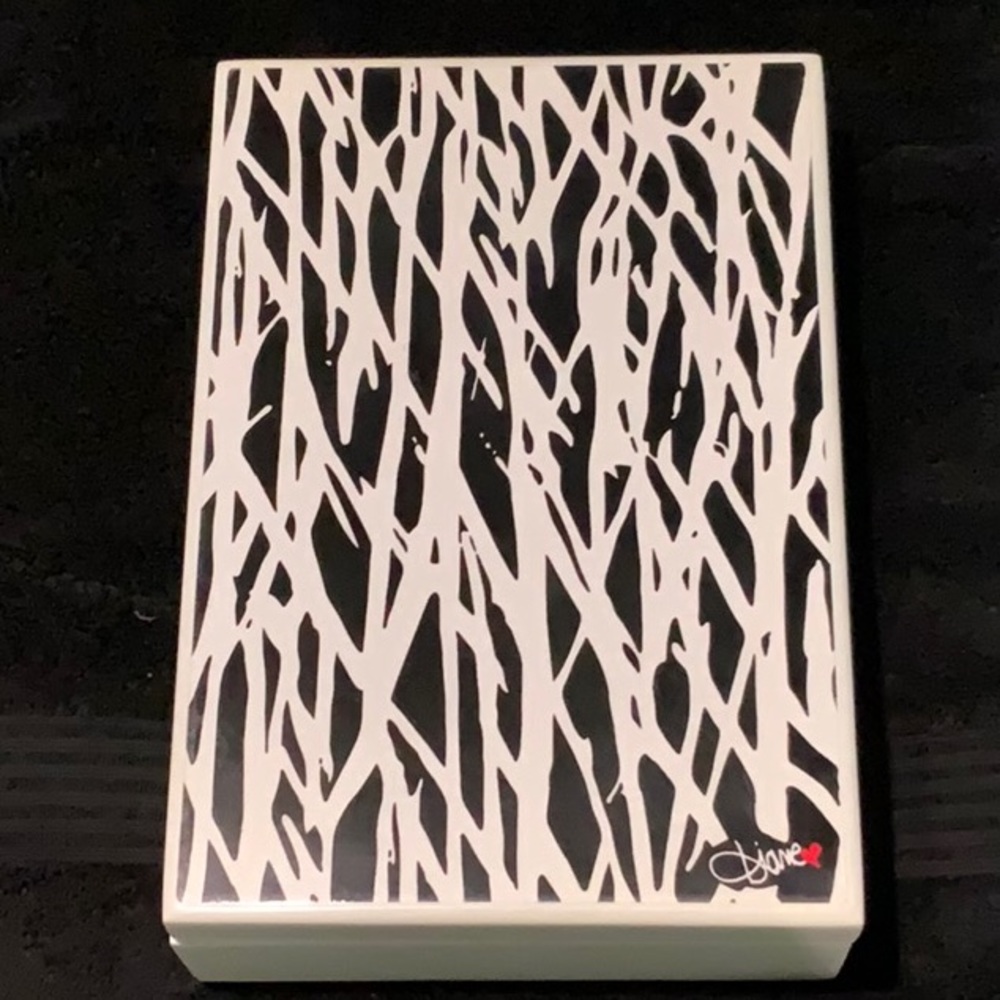 Black and white jewelry box.